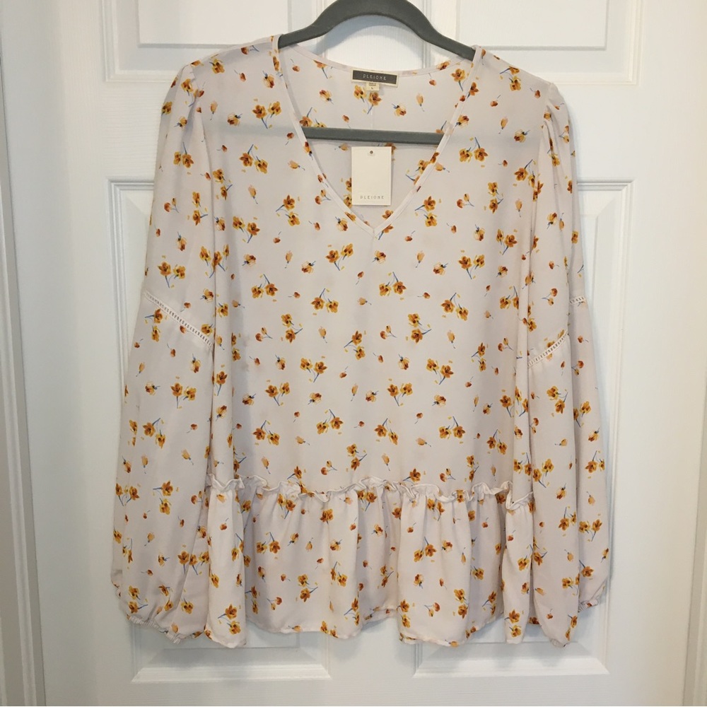 NWT Pleione Sz L Floral Blouse